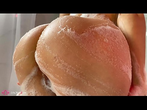 ❤️ Brunetta masturba la figa con il vibratore fino ad un intenso orgasmo sotto la doccia ❤ Super sessoal it.xxxsexjav.ru ☑